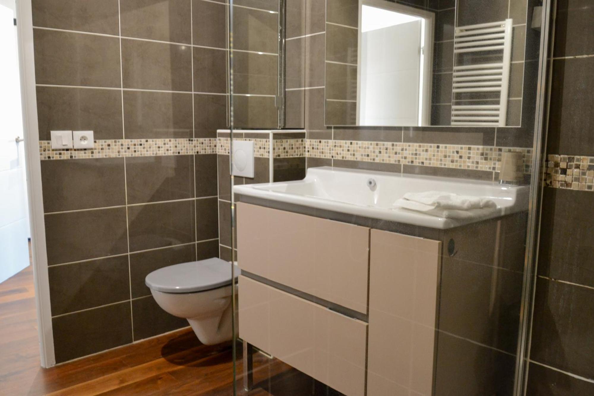 Superbe 3 Pieces Jardin Piscine Apartment *